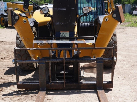 2019 CATERPILLAR TL1055D