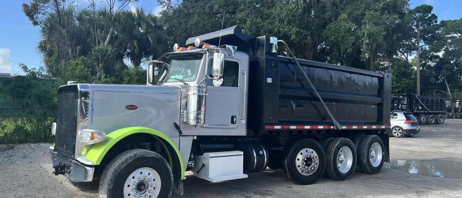 2019 Peterbilt 389 Tri-Axle Dump Truck