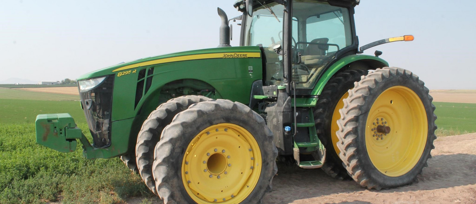 2019 John Deere 8295R Tractor
