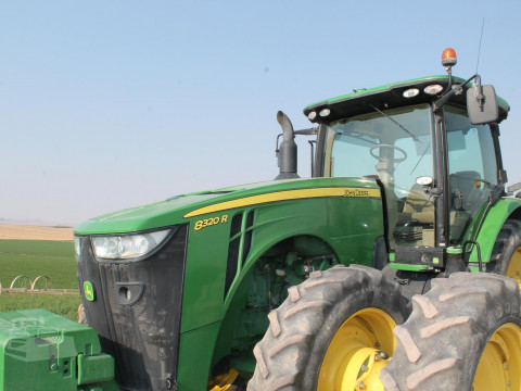 2019 John Deere 8320R Tractor