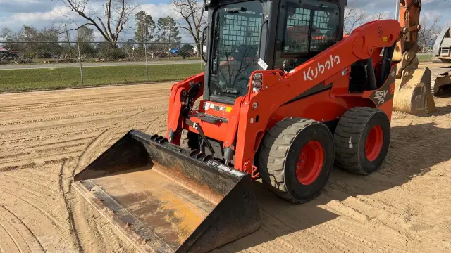 2022 KUBOTA SSV75