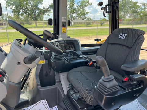 2023 Caterpillar 420 XE Backhoe Loader