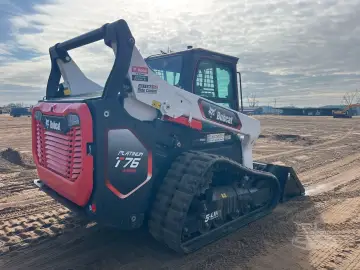 2022 BOBCAT T76 R-Series Compact Track Loader
