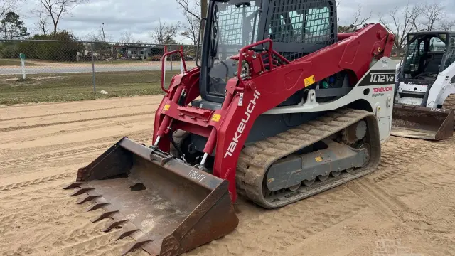 2022 TAKEUCHI TL12V2