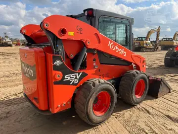 2022 KUBOTA SSV75 Skid Steer Loader