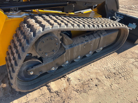 2023 JCB 3TS-8T Compact Track Loader