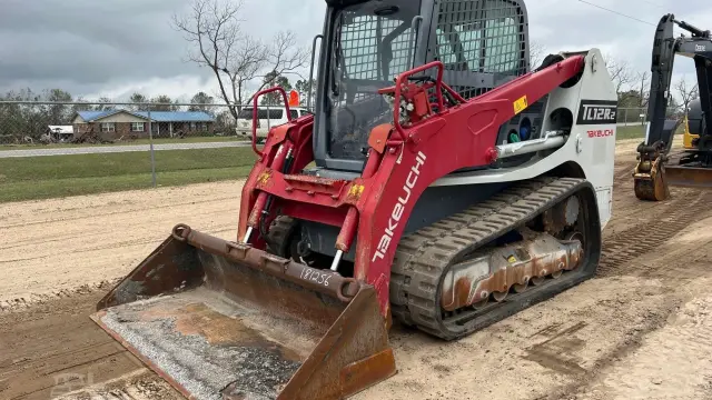 2022 TAKEUCHI TL12R2