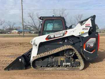 2022 BOBCAT T76 R-Series Compact Track Loader