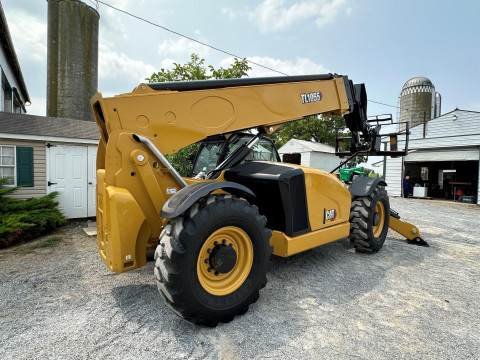 2023 Caterpillar TL1055 Telehandler