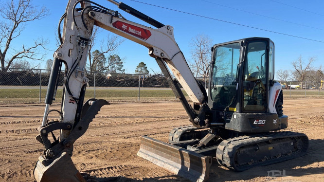 2023 BOBCAT E50 R2