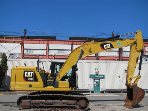 2018 CATERPILLAR 320