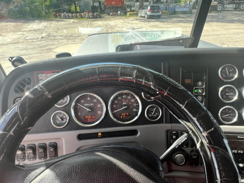 2019 Peterbilt 389 Tri-Axle Dump Truck