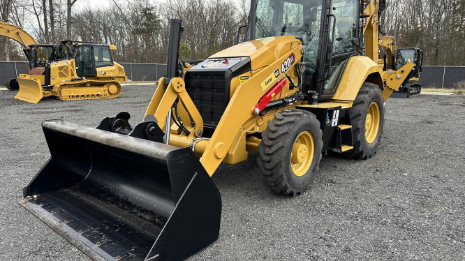 2023 Catepillar 420 XE