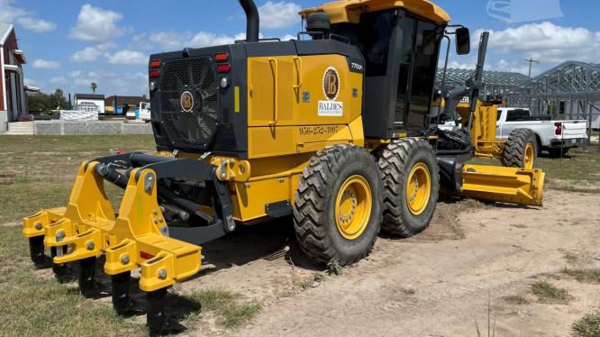 2023 John Deere 770GP