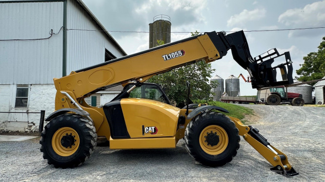 2023 CATERPILLAR TL1055