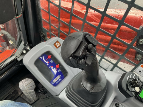 2019 KUBOTA, SVL75-2 Skid Steer