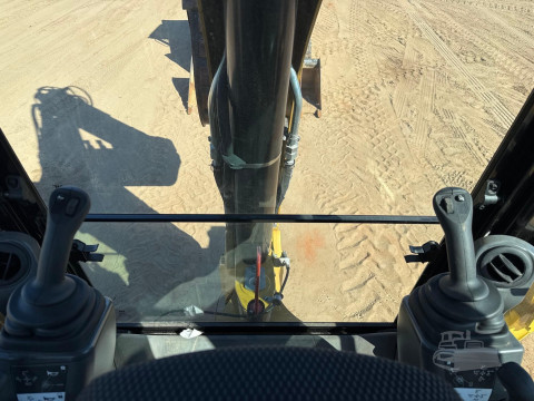2023 Caterpillar 420 Backhoe Loader
