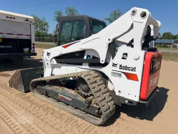 2022 BOBCAT T870 Compact Track Loader