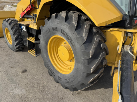 2021 Caterpillar 440 Backhoe Loader