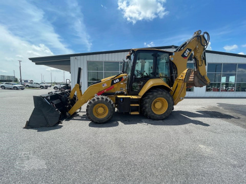 2019 Caterpillar 440 Backhoe Loader