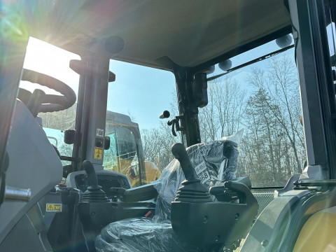 2023 Caterpillar 420 XE Backhoe Loader
