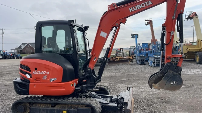 2020 KUBOTA KX040-4