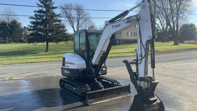 2018 BOBCAT E42