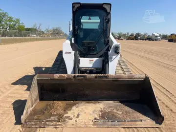 2022 BOBCAT T870 Compact Track Loader