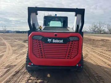 2022 BOBCAT T76 R-Series Compact Track Loader