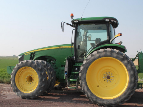 2019 John Deere 8320R Tractor