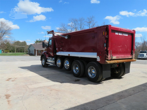 2022 Kenworth T880 Quad Axle Dump Truck 