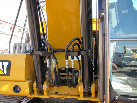 2018 CATERPILLAR 320