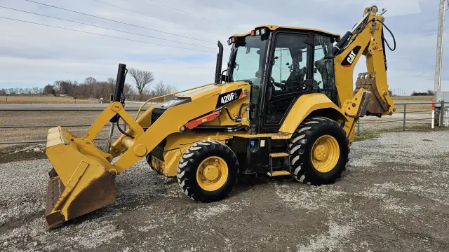 2018 CATERPILLAR 420F2